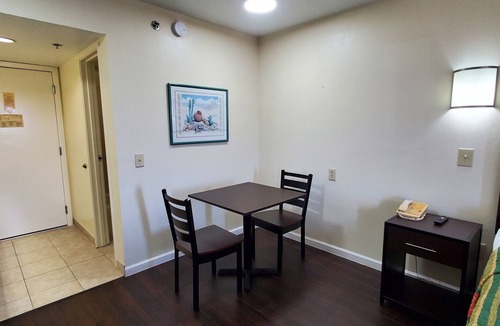 Plano Hotel | Plano Inn & Suites