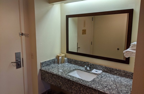 Plano Hotel | Plano Inn & Suites