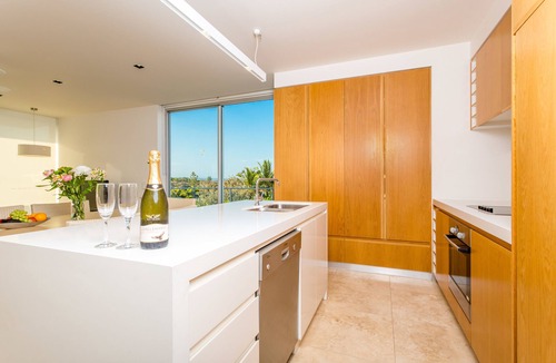 Rainbow Beach Hotel | Plantation Resort at Rainbow