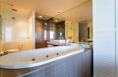 Rainbow Beach Hotel | Plantation Resort at Rainbow