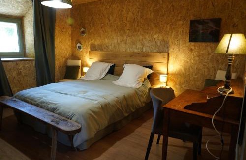 Barriac-les-Bosquets Bed & Breakfast | Plantes et sabots