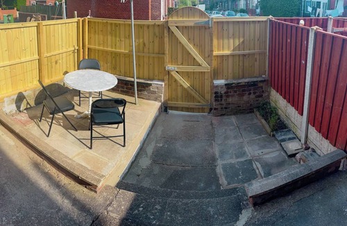 Beeston House | Plantinghope Property