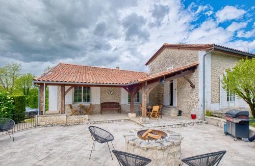 Allemans House | Plantivel, la maison et le gite