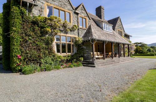 Llanbedr House | Plas Gwynfryn