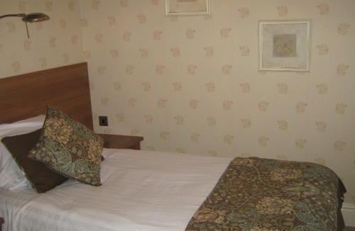 Llanrwst Hotel | Plas Maenan