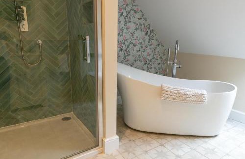 Montgomery Bed & Breakfast | Plas Robin