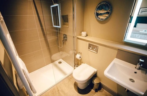 Rhiwbryfdir Hotel | Plas Weunydd Hotel