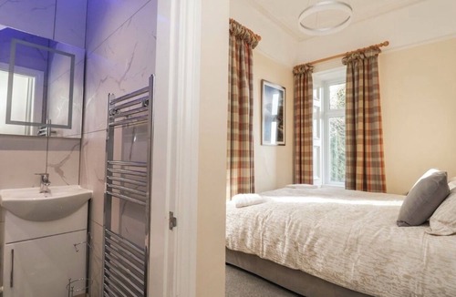 Bontnewydd Hotel | Plas Y Bryn Manor Hotel