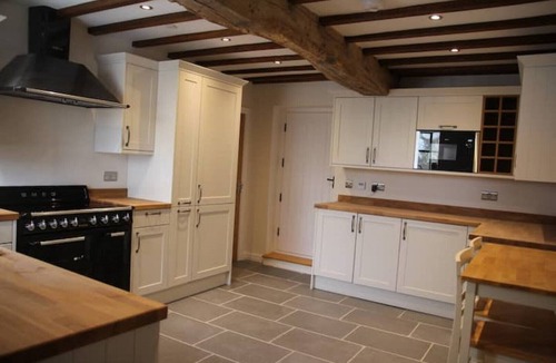 Cilcain House | Plas Yn Llan Barn - Exceptional Countryside Views