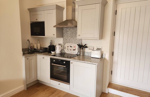 Cilcain House | Plas Yn Llan Barn - Exceptional Countryside Views