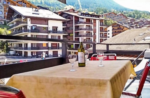 Saint-Pierre-de-Clages Apartment | Platanes A1 by Interhome