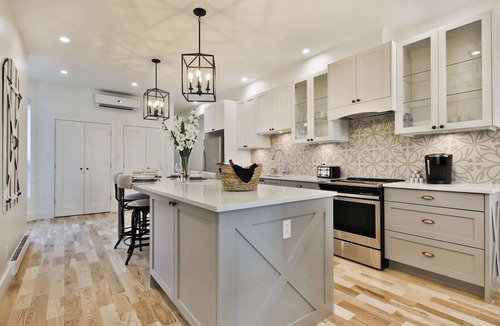 Mile End Apartment | Plateau Mt Royal-Mile End |3BDRS-2BA&Parking
