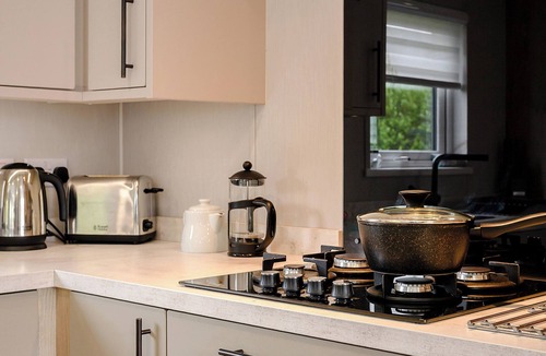 Mablethorpe Ski Chalet | Platinum 4 berth Lodge (Pet)