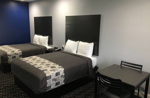 US 290 Hotel | Platinum Inn and Suites