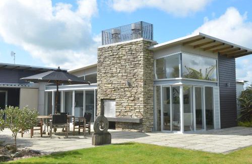 Pembroke Cabin | Platinum Lodge & Day Spa