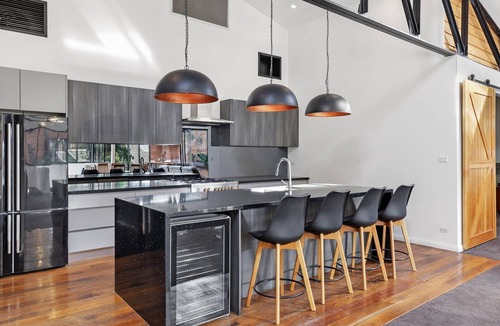 Newcastle West Apartment | Platinum Precinct - The Penthouse