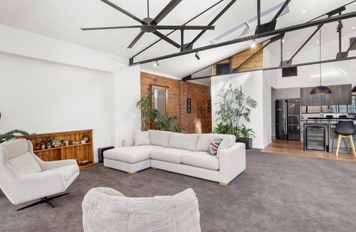 Newcastle West Apartment | Platinum Precinct - The Penthouse