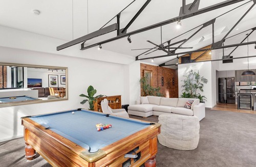 Newcastle West Apartment | Platinum Precinct - The Penthouse