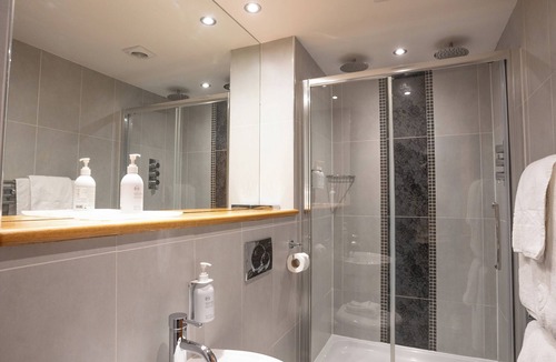 Kirkby Lonsdale Bed & Breakfast | Plato's