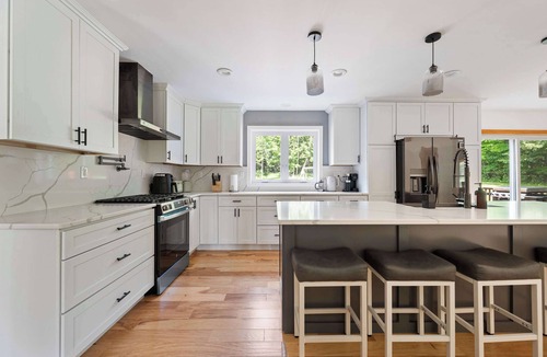 Ellenville House | Play. Chill. Repeat +Pickleball