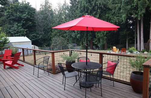 Geneva House | Play hard but rest EASY! Centrally Located Luxury!