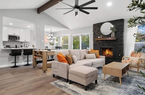 Brushy Creek House | Play & Relax Retreat -Games & Workspace - Sleeps 7