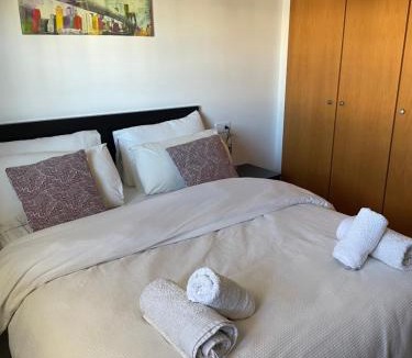 Playa de Almarda Apartment | PLAYA ALMENARA ATICO DUPLEX VISTAS AL MAR Y MONTAÑA WIFI,PISCINA a