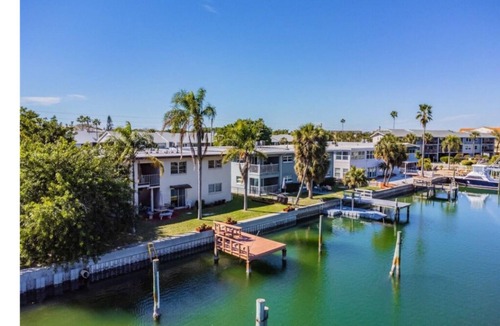Capri Isle Apartment | Playa by Ross #2