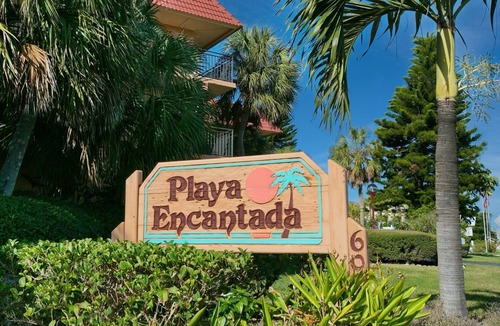Holmes Beach Condo | Playa Encantada 214 2 Bedroom Condo by RedAwning