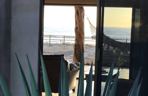 Cerritos House | Playa Los Cerritos Beachfront Home