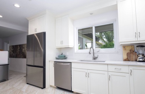 Central Corals House | Playa Zen South ~ Five Star, Upscale neighborhood, Lux 3/2, Pool, Dog Friendly