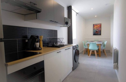 Noeux-les-Mines Apartment | Player #3, wifi, jeux, parking, lave linge, 6 pers