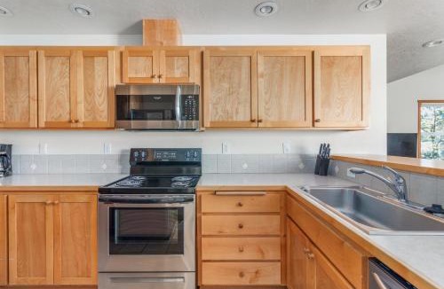 Shorepine Village House | Playhouse