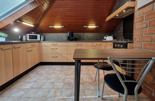 Dabo Apartment | Playing hooky