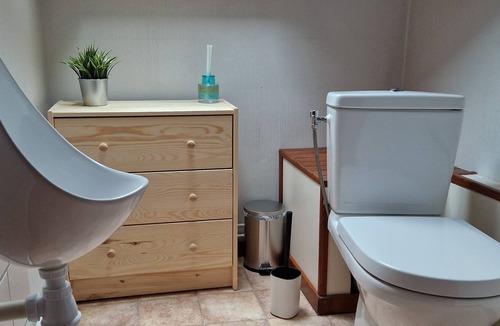 Dabo Apartment | Playing hooky