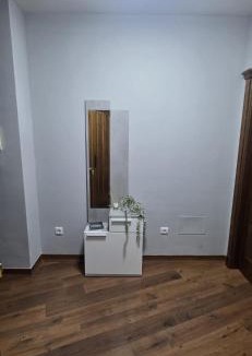 Cazalegas Apartment | Plaza de la Cruz, 2