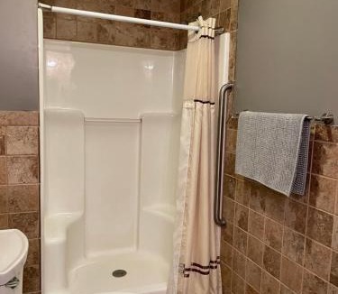 Brown County Hotel | Plaza Inn