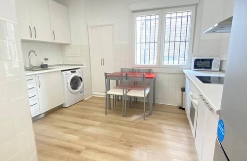 Deustuko San Pedro-Erribera Apartment | Plaza Placido Careaga 8