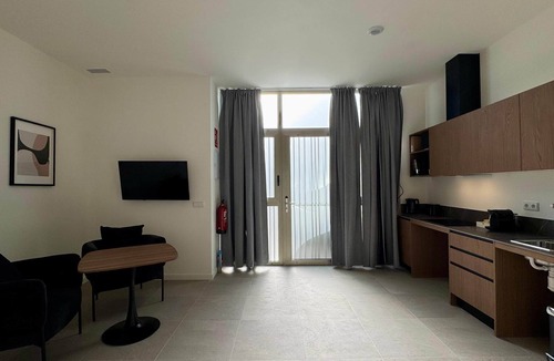 Pobles del Sud Apartment | Plaza Tower - Apartment -06