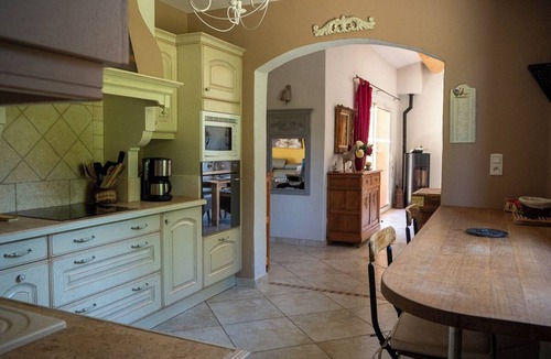 Saint-Etienne-les-Orgues House | Pleasant single-storey house, sleeps 7, unobstructed view, private pool.