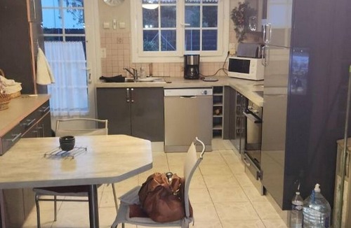 La Genetouze Villa | Pleasant 2-bedroom house with AC and garden in charming La Genétouze