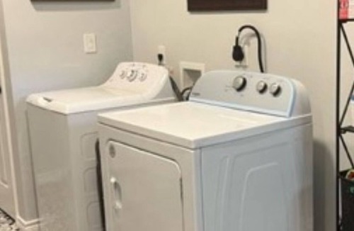 Willshire Terrace Apartment | Pleasant 2-bedroom apartment fully furnished and ready to be lived in!