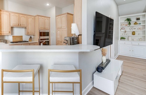 Richardson House | Pleasant 4-bedroom house with AC in charming Richardson