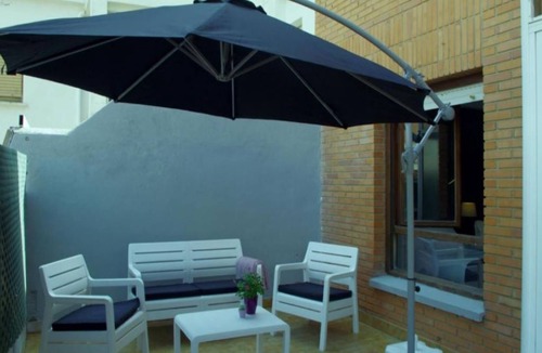 Calahorra Apartment | Pleasant and centrally located apartment well situated for exploring La Rioja