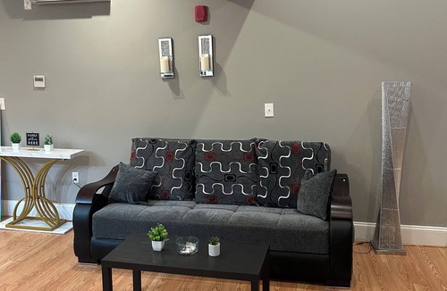 Bolton Hill Apartment | Pleasant apartment with AC in Baltimore
