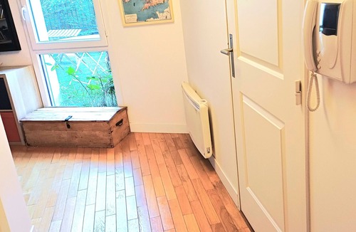 Issy-les-Moulineaux Apartment | Pleasant, bright apartment 5 minutes from the metro.
