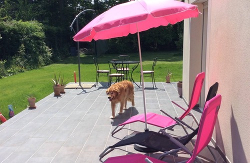 La Vicomte-sur-Rance House | Pleasant, bright house with large enclosed garden for your pets.