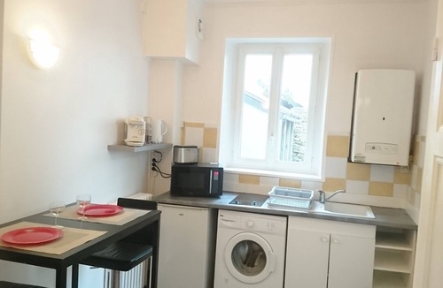 Lorient Apartment | Pleasant comfortable studio with private courtyard