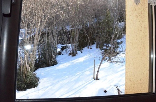 Camparan Ski Chalet | Pleasant Cottage facing south