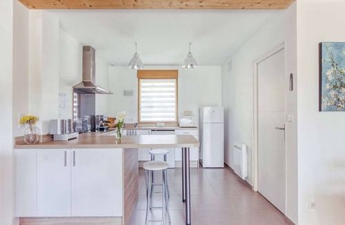 Challerange Cottage | Pleasant Cottage in Challerange